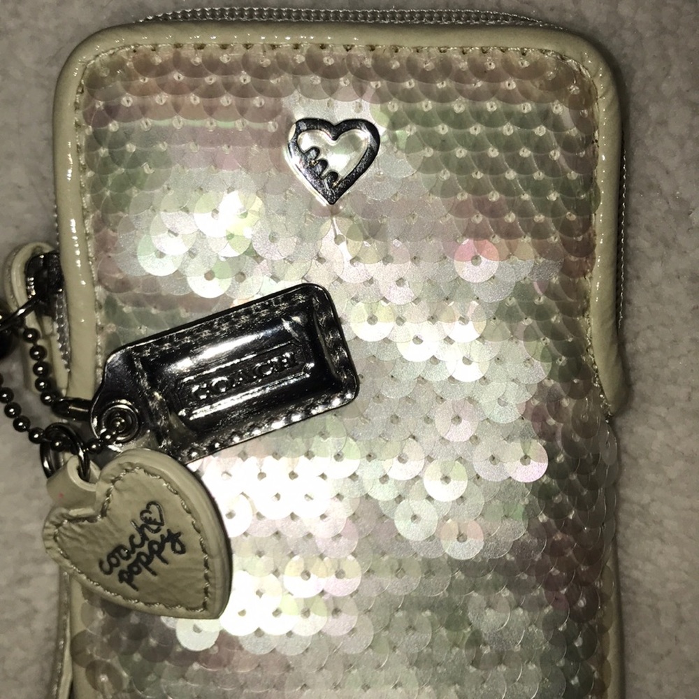 Coach💎Wristlet - Picture 2 of 6